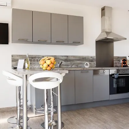 Du Macchione By Location-tourisme-corse Vila