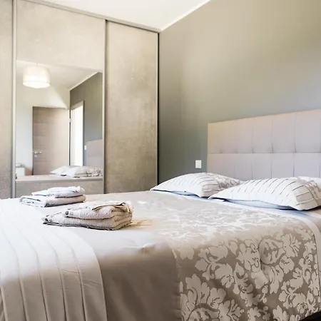 Du Macchione By Location-tourisme-corse