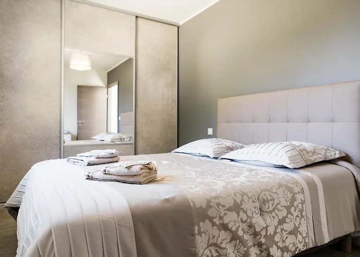 Du Macchione By Location-tourisme-corse